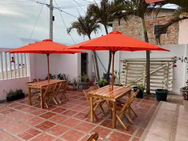 Casa Bella Bed & Breakfast Crucita Exterior photo